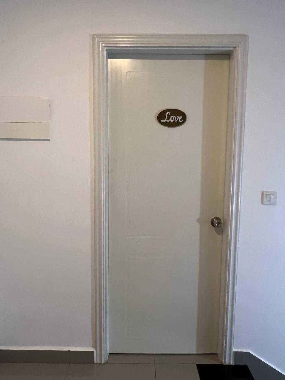 22 Homestay-near Aeon Mall 3 & Techo International Aiport Homestay